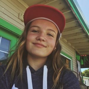 Meet your Posher, Ava